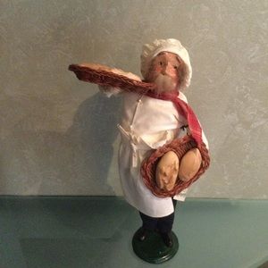 Vintage Byers Choice Caroler Cries of London